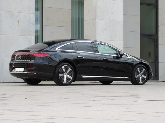 new mercedes eqs sedan
